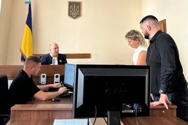 Печерський суд 22 липня відмовився зняти заборону на розслідування про 143 об’єкти