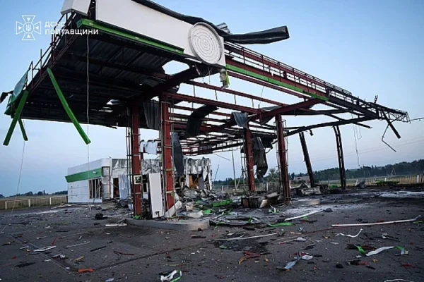 Керівник Полтавської ОВА підтвердив удар дронів по чотирьох АЗС і пожежній частині