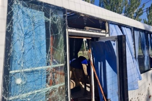 Марганець: удар FPV-дрона по автобусу агрофірми забрав одне життя