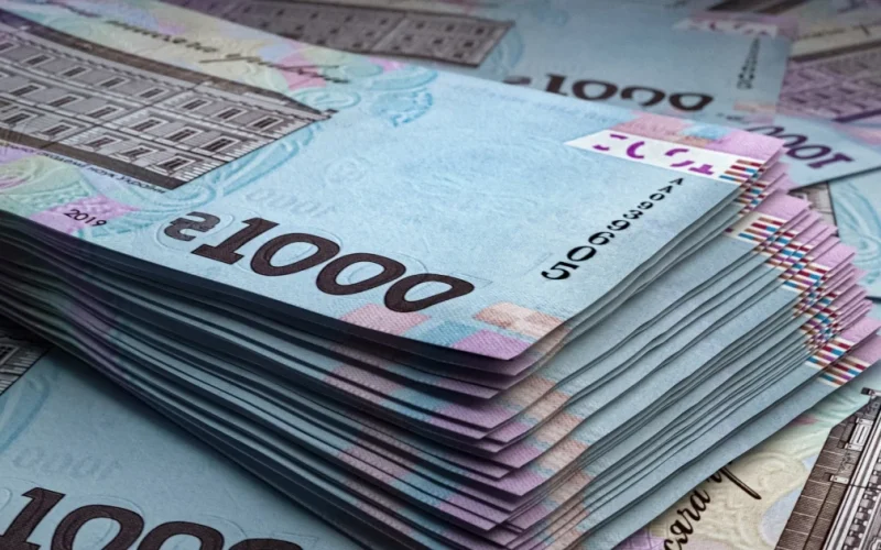 Інфографіка середньої заробітної плати в Україні за червень 2026 року