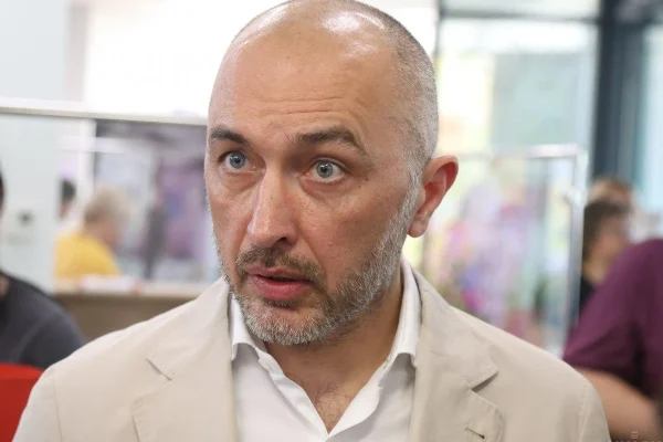 Справа про освіту голови НБУ: імена, дати та номери рішень у провадженні ДБР