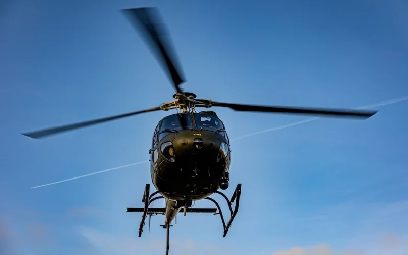 Вертоліт AS-550 Fennec ВПС Данії на спостереженні