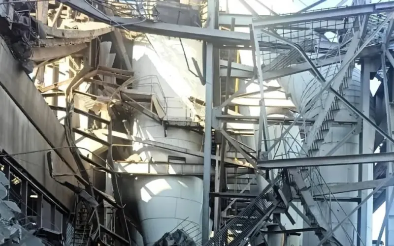 Наслідки російського удару по селищу Нововоронцовка на Херсонщині