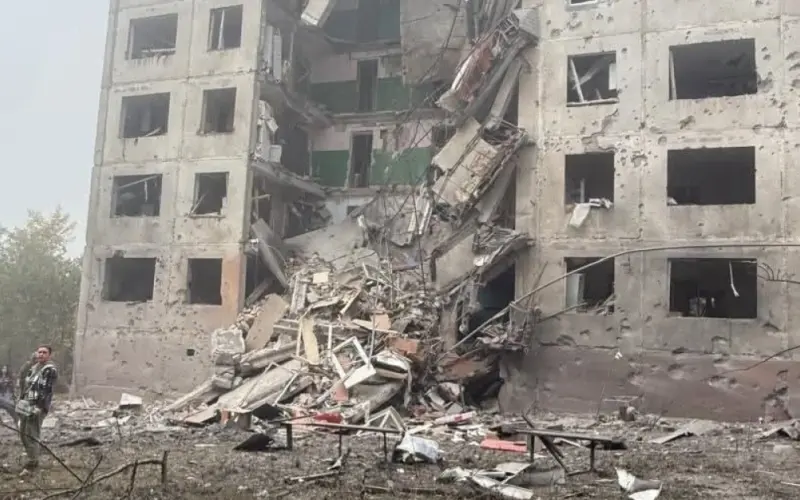 Наслідки удару КАБами по приватному сектору та СТО в Немишлянському районі Харкова