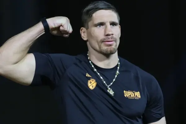 Чому грудень у Кардіффі важливий для Верховена: новий суперник після Усика